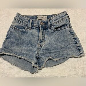 Abercrombie Kids Light Blue Jean Shorts size 9/10